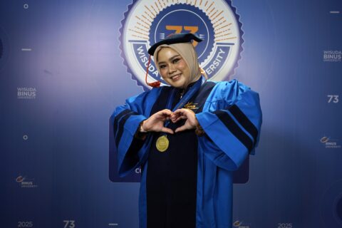 Cumlaude BINUS University, Shynthia Dewi Buktikan Komitmen ASN