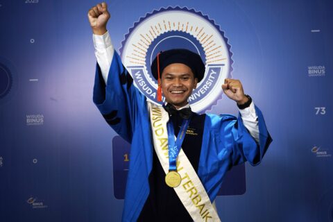 Kisah Fakthur Rozaq Membentuk Karakter Profesional sebagai Alumni BINUS