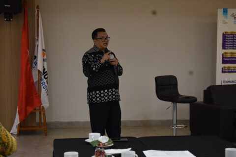 Membangun Pemerintahan Digital Berbasis SPBE dan Keamanan Data Bersama Dr. Gerry
