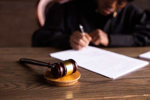 1 Karier Legal Compliance di Perusahaan Digital: Kenapa S1 Saja Tidak Cukup?